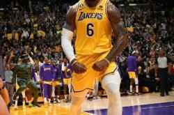 爱游戏官网-湖人艰难击败掘金，詹姆斯成为全队支柱