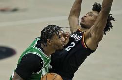 爱游戏新闻-雄鹿险胜凯尔特人，前两战均胜