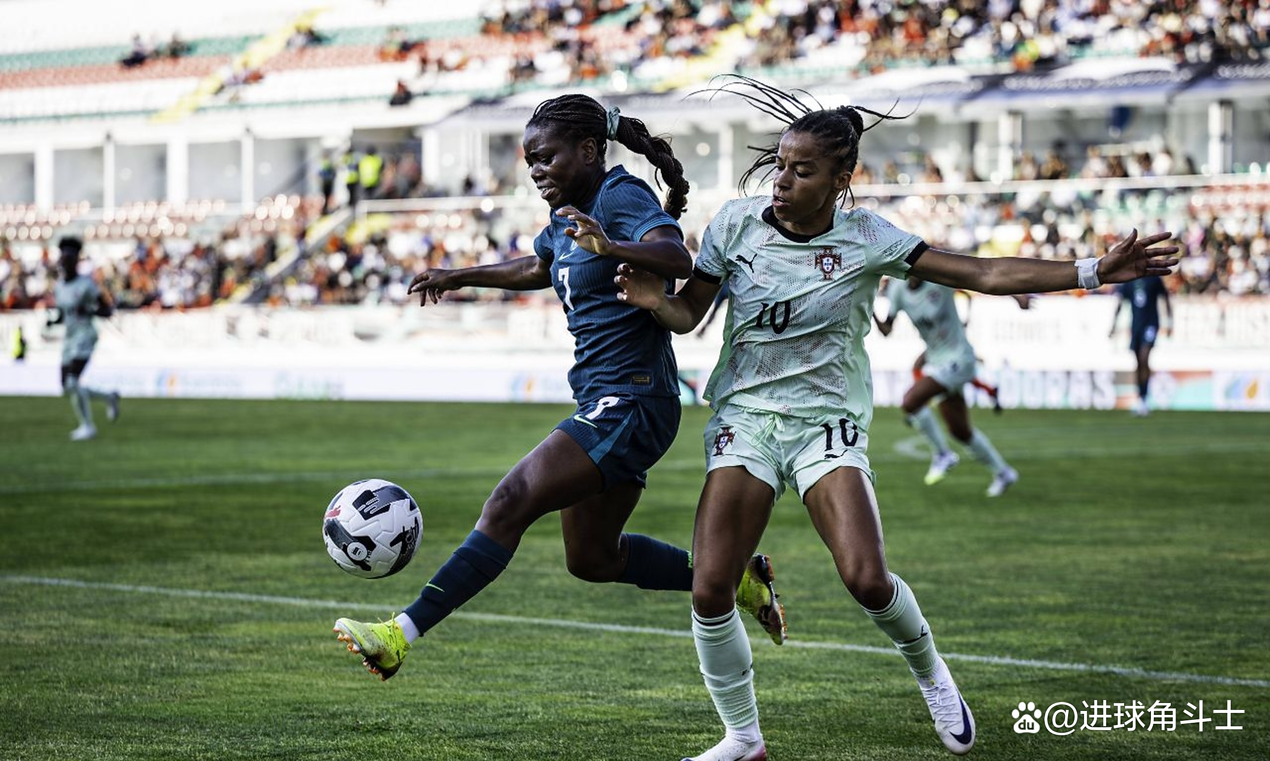 玻利维亚女足表现出色,挤身强 玻利维亚女足表现出色,挤身强