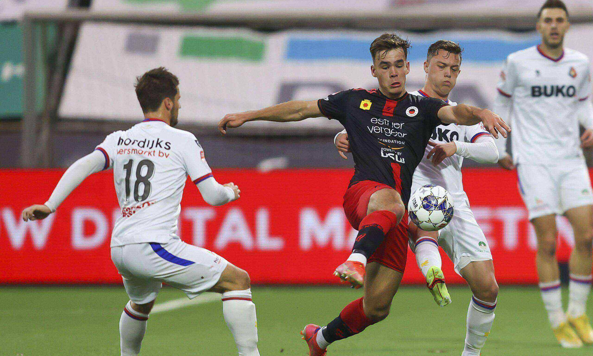 德国客场小胜匈牙利，出线压力减轻