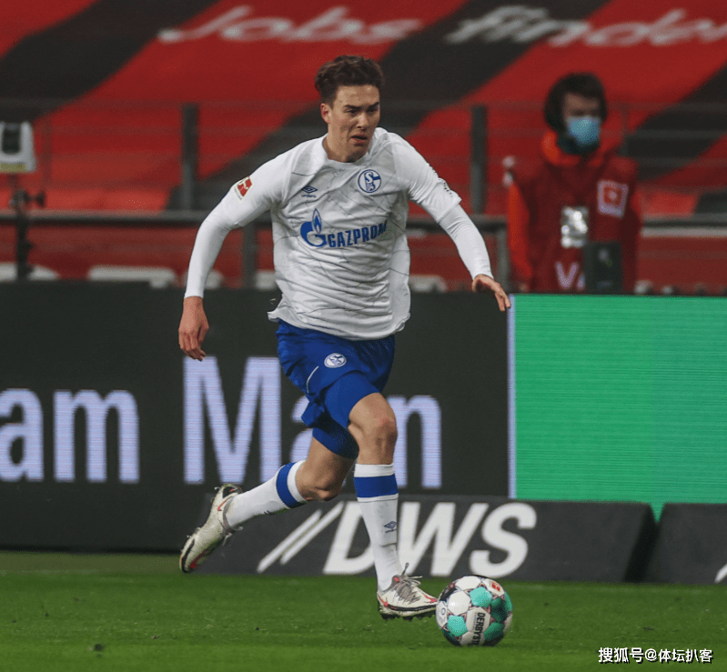 沙尔克04的失利：危机四伏的蓝白军团