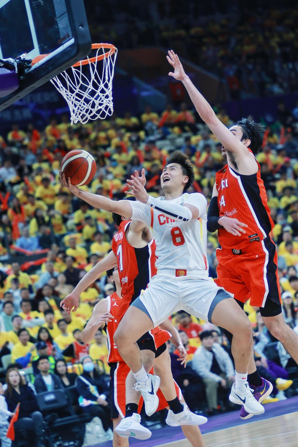 深圳男篮惊险PK浙江队，成功晋级！