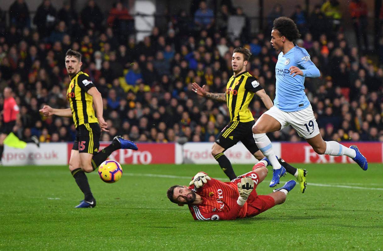 包含沃特福德主场告负客场迎来困难的词条